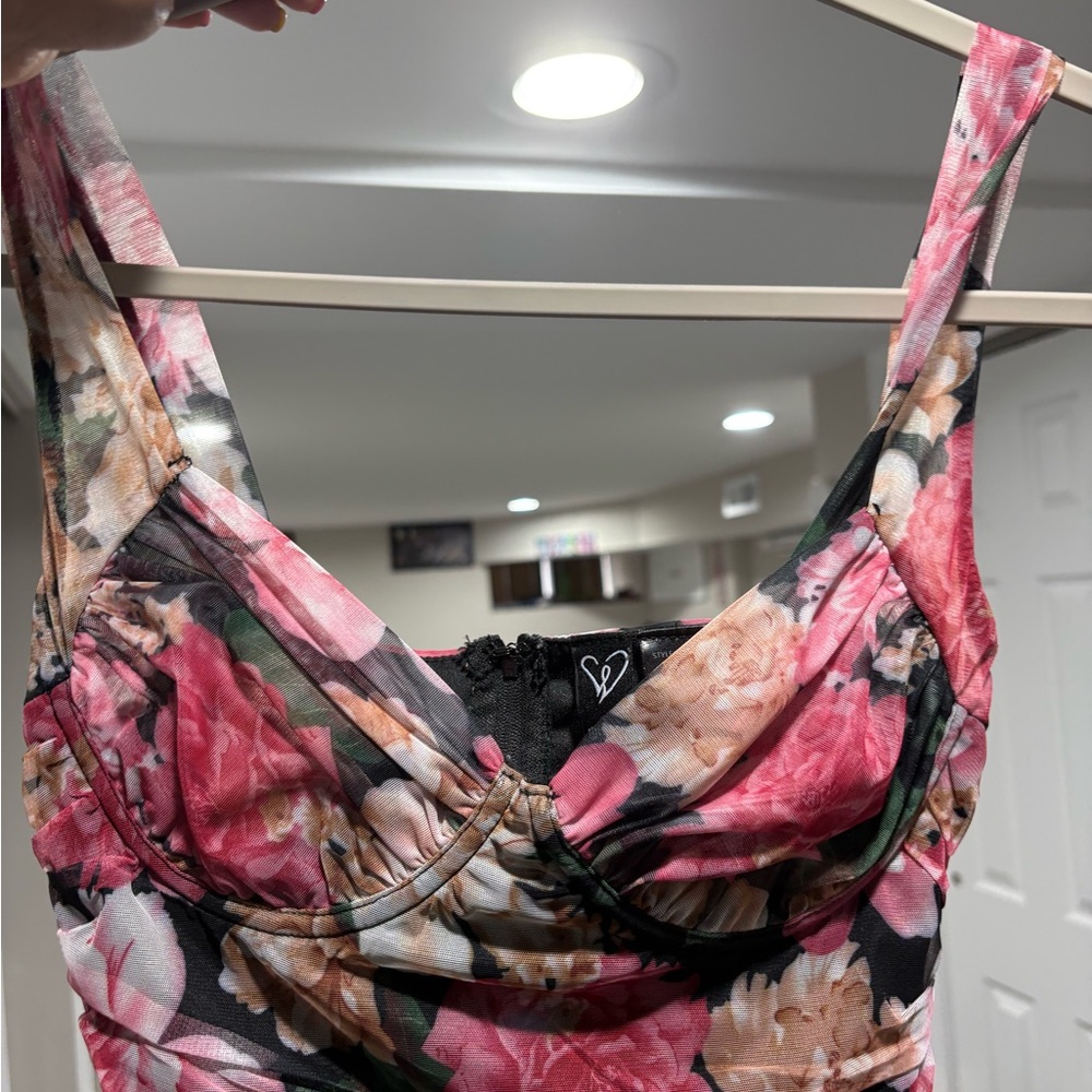 Windsor Floral Pink and Black Crop Top